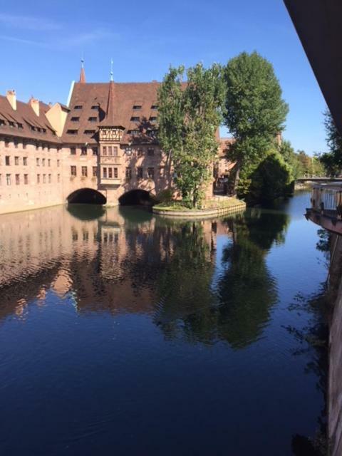 Apartment Centrum Im Gruenen Nuremberg Ngoại thất bức ảnh